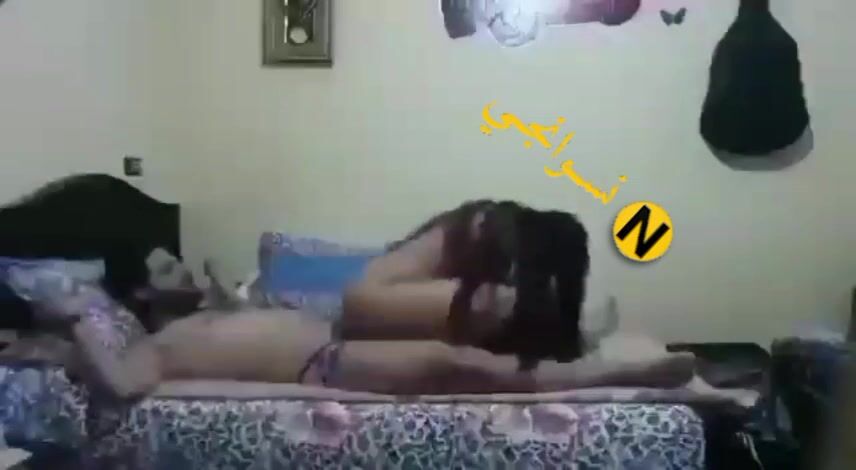 نيج عراقية على السرير صوتها جايب اخر الشارع