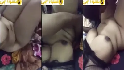 لبوة ببزاز كبيرة بتتفشخ نيك عنيف بمختلف الاوضاع