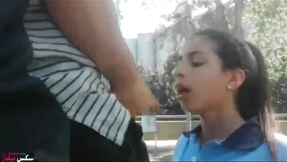 قحبة مغربية محترفة في مص الزب تمص لصديقها