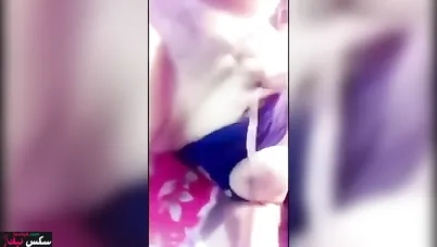 نودز شرموطة مصرية بزازها وطيزها جامدين على الاخر