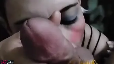 مصرية شرموطة خبيرة في مص الازبار الكبيرة