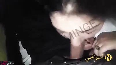 سعودية تعشق مص الزب الكبير وتتفشح مع صديقها