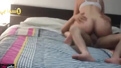 سعودية ممحونة تركب على زب اخوها وتصرخ