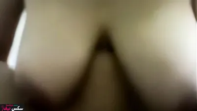 احلى بزاز بلدي ملبن وركوب على الزب من شرموطة ملبن