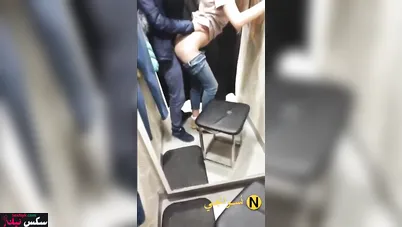 سكس بنت كسها بيلمع بيبلع الزب بتتناك ع الواقف