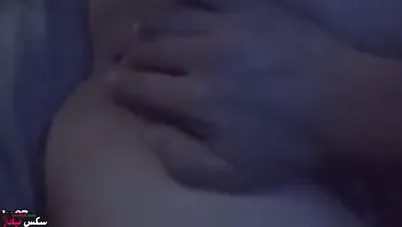 نيك على السرير بكل الاوضاع لقحبة خليجي بجسم رائع