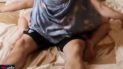 سعودية تتناك وتركب الزب وتتفشخ بكل الاوضاع