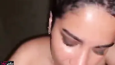 قحبة خليجية بتمص بشهوه