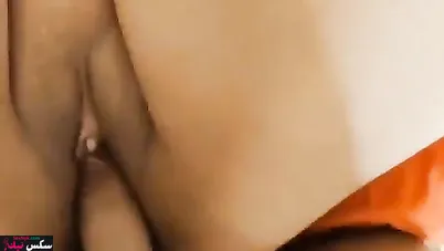 لبوه خليجية جسمها كيرفي بزازها نار بتمص وتتناك وتصوت