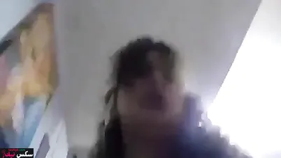 عربية ممحونه بزازها جبارة تركب الزب وتتنطط