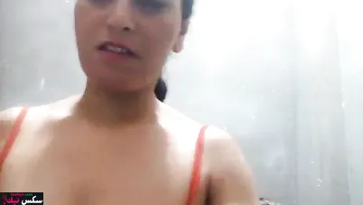 فلاحة بتصور نيكها مبسوطة وبتوثق فشخها