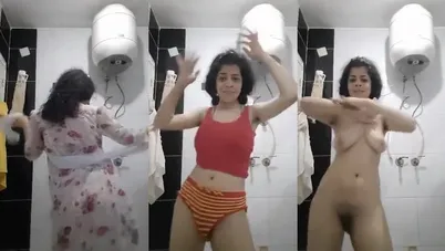 رقص ونودز بزاز عارية وطيز عارية في الحمام