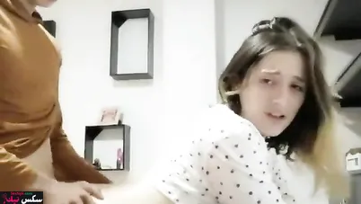 سكس مراهقة بطل بتتناك من جارها