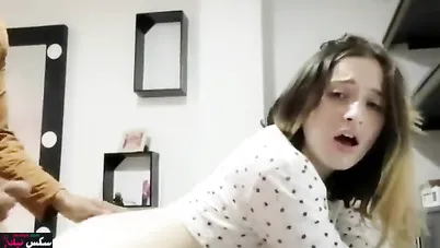 سكس مراهقة بطل بتتناك من جارها