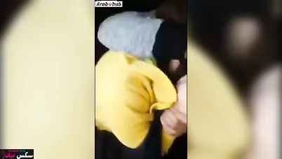 ديوث مصري زانق خطيبته مع صاحبه ونازل فيها تقفيش