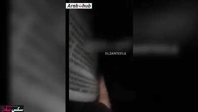 سكس تحرش في العربية من مصري بيقفش طيز مربربة