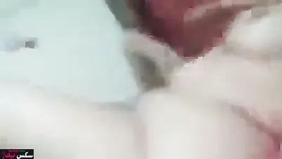 مصرية بتخون جوزها مع عشيقها واحلى نيك وشرمطة بلدي