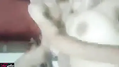 مصرية بتخون جوزها مع عشيقها واحلى نيك وشرمطة بلدي