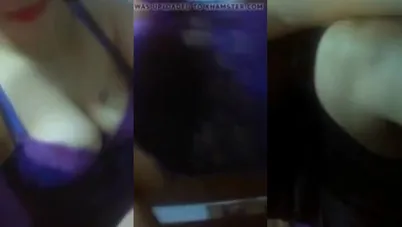 شرموطة بتعرض بزازها الملبن لحبيبها وتتدلع في النودز