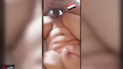 فلاحة مربربة بتصور نفسها الزبون فاشخ كسها