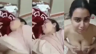 شرموطة مصرية بتتناك وتحط الزب الكبير بين بزازها الملبن