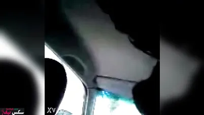 نيك جزائرية شرموطة في السيارة بمختلف الاوضاع