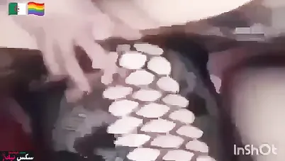 الجزائرية شيكو تنيك كس صديقتها بالزب الصناعي