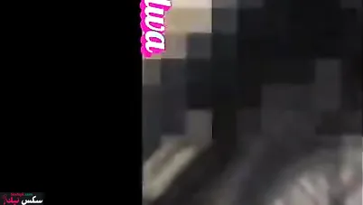 شرموطة جزائرية تتناك عنيف بجميع الاوضاع وتصرخ