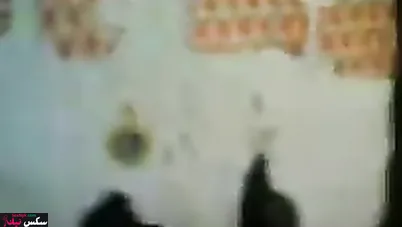 صعيدي واخد جارته المربربة البيت وفاشخ طيزها نيك