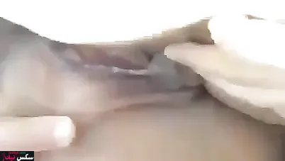 يصور زوجته المغربية الجميلة وهو ينيك فيها