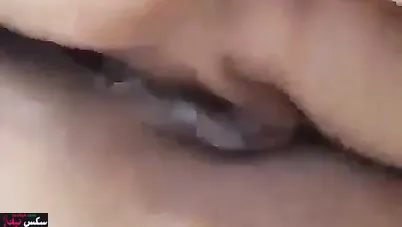 يصور زوجته المغربية الجميلة وهو ينيك فيها