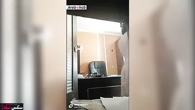 سكس مصري خفي لشرموطة بتتناك على السرير