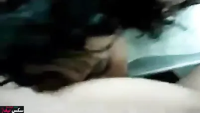 شرموطه مصريه ماسكه زب صاحبها ونازله فيه مص عنيف