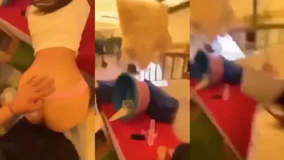 جزائرية سخونة تتناك خلفي من صديق اخوها وتصرخ