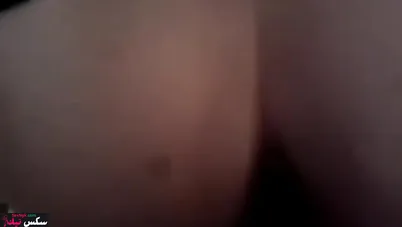 مغربية تعرض طيزها الكبيرة قبل نيكها من عشيقها