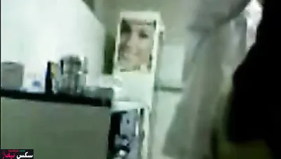 دكتور ينيك مريضة مغربية في العيادة وتمصله زبه