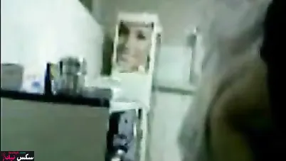 دكتور ينيك مريضة مغربية في العيادة وتمصله زبه