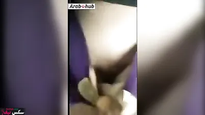 شابين ماسكين بنت في التكتوك وهاريينها