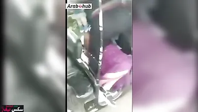 شابين ماسكين بنت في التكتوك وهاريينها