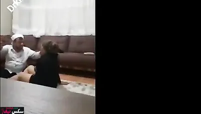 مغربي هايج بيفشخ جارته المتزوجة نيك عنيف