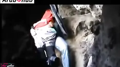 شاب مغربي مع بنك ينيكها علي الشاطئ في العلن