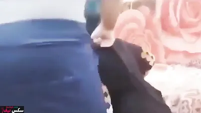 ينيك الشغاله بعد التنضيف ويصورها فيديو سكس مسرب