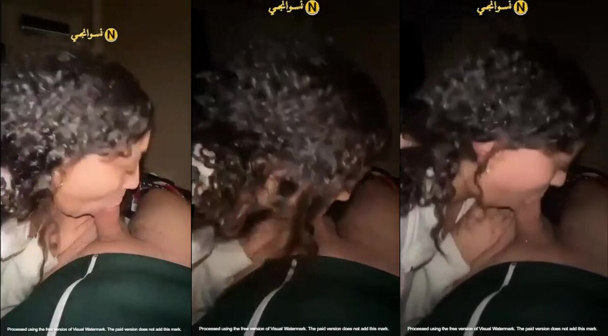 مغربية قحبة مع حبيبها في السيارة تمصله زبه زي المحترفة