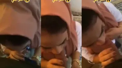 ممحونة بتمص زب اخوها بعد رجوعه من السفر