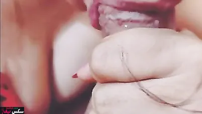 خليجية شرموطة صديق زوجها يفشخها وتستمتع