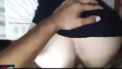 بتقوله حط فزلين الاول على زبك عشان يتزحلق في كسي