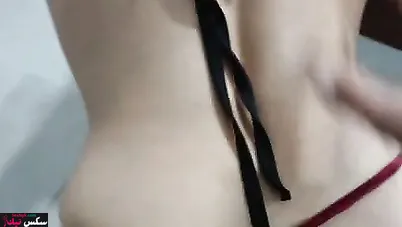 خليجية بتتناك خلفي في الحمام وتصور نفسها وتصرخ