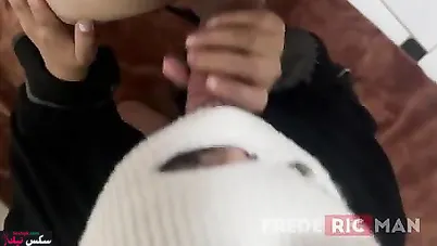 مغربية ممحونة تطلب مص الزب قبل نيكها بعنف