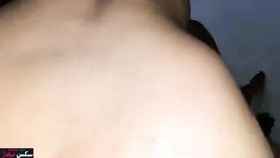 بينيك حبيبته في الشقة المفروشة ويصور كسها بصوت واضح