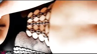 اخوها بيدخل عليها وهي بتجيبهم ويطلع زبه ويفشخ كسها